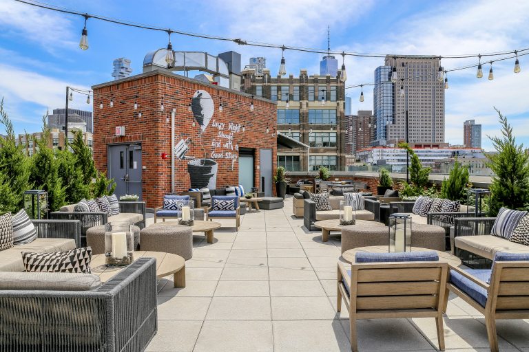 8 Rooftop Bars To Prove That A Lit Spring Has Sprung - Betches