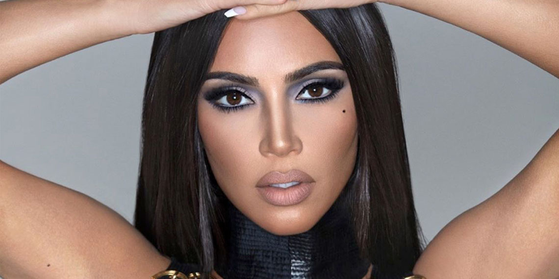Kim Kardashian Photoshop Fail