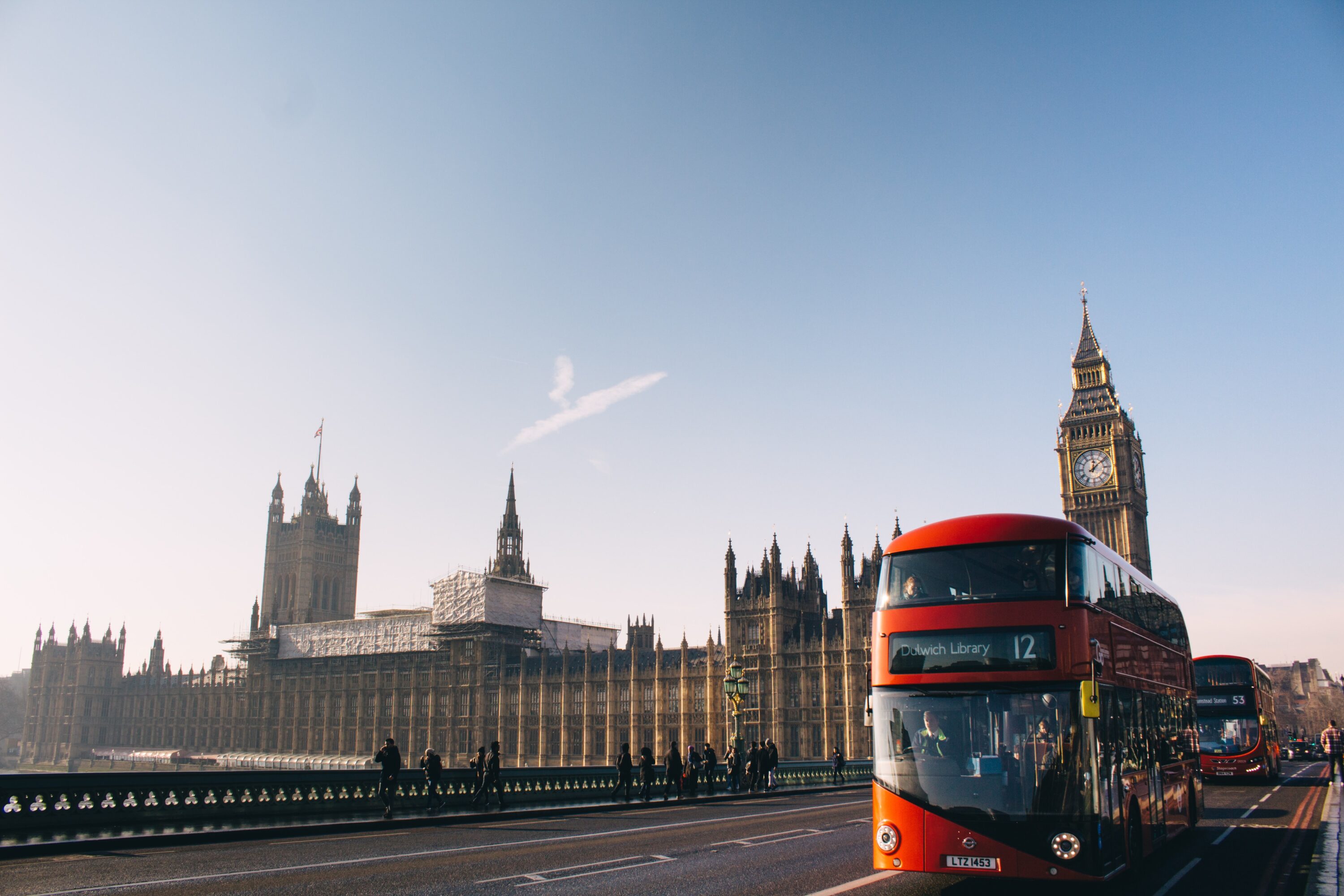 The Betches' Study Abroad Guide To London - Betches