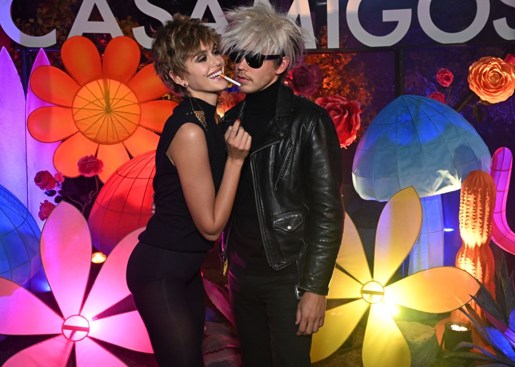LOS ANGELES, CALIFORNIA - OCTOBER 27: (L-R) Kaia Gerber and Austin Butler attend the Annual Casamigos Halloween Party on October 27, 2023 in Los Angeles, California. (Photo by Michael Kovac/Getty Images for Casamigos)
