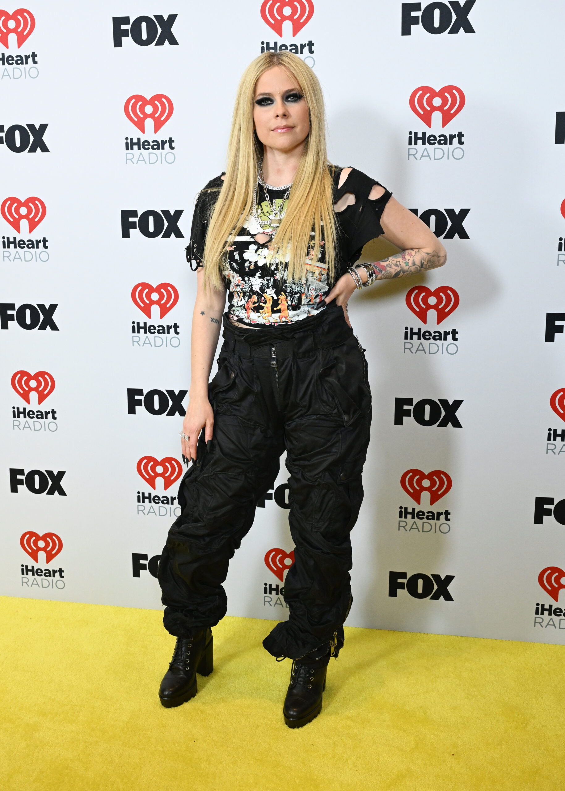 Avril Lavigne iHeart Radio Music Awards