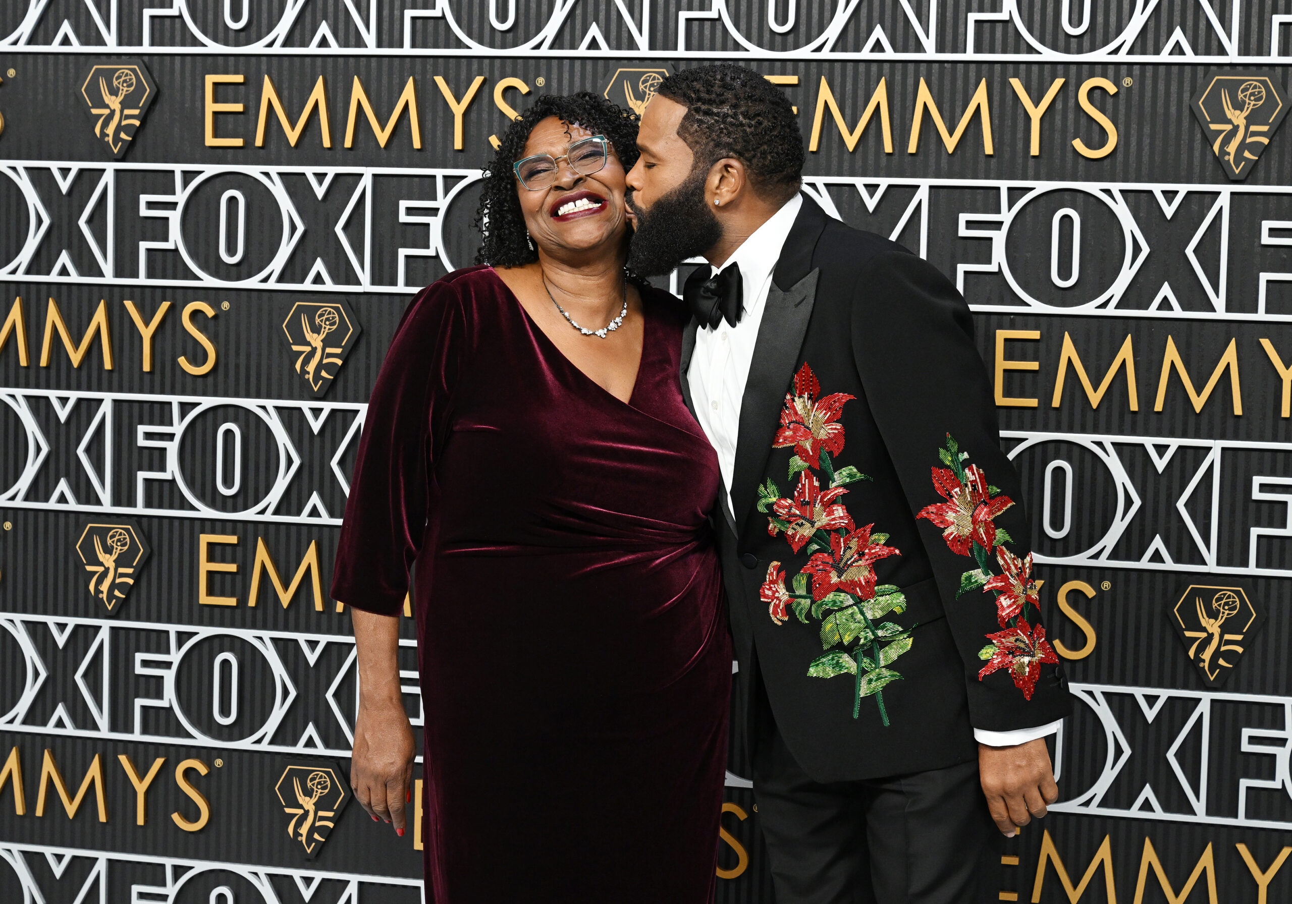 anthony anderson and mom