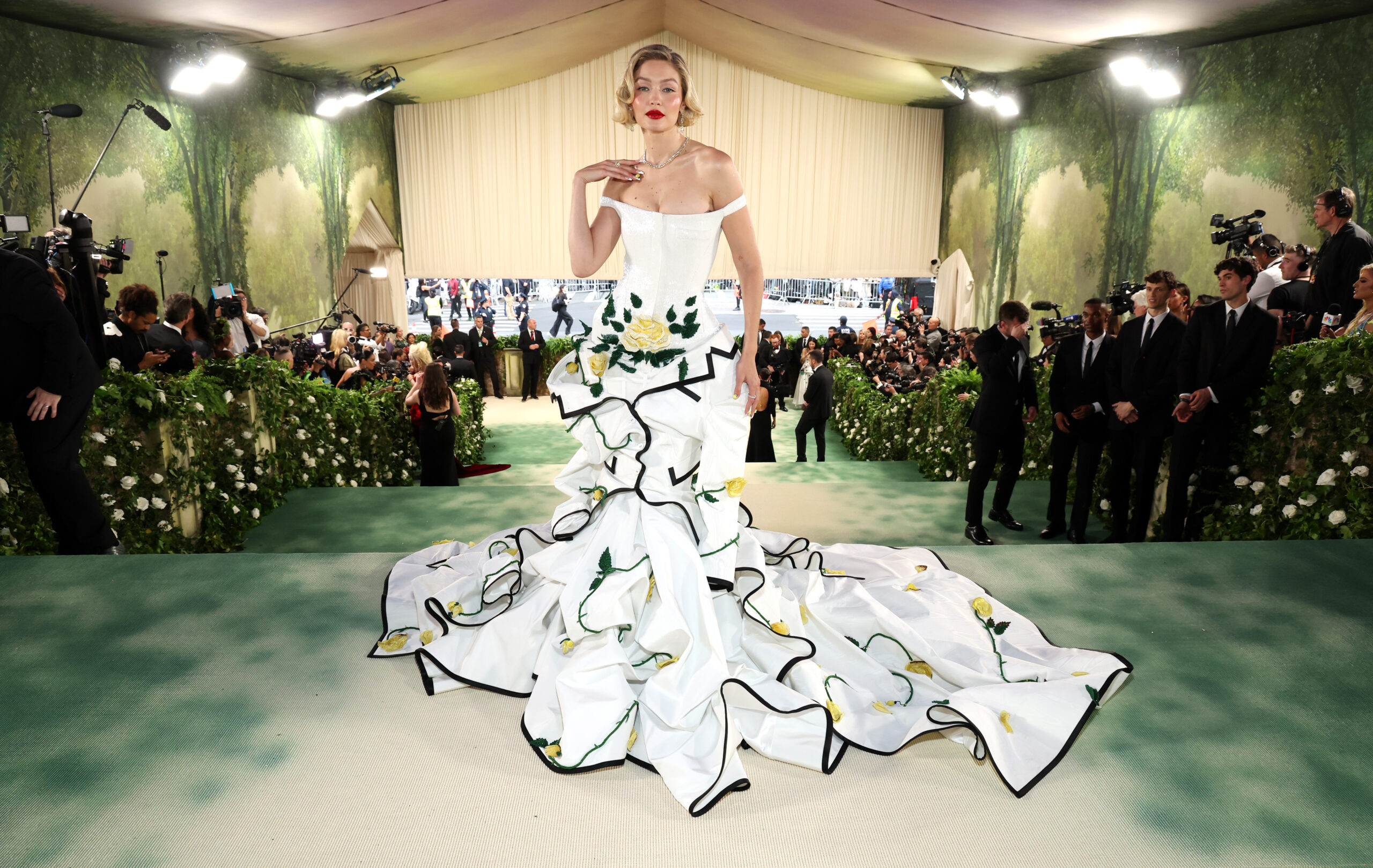 Gigi Hadid Met Gala 2024