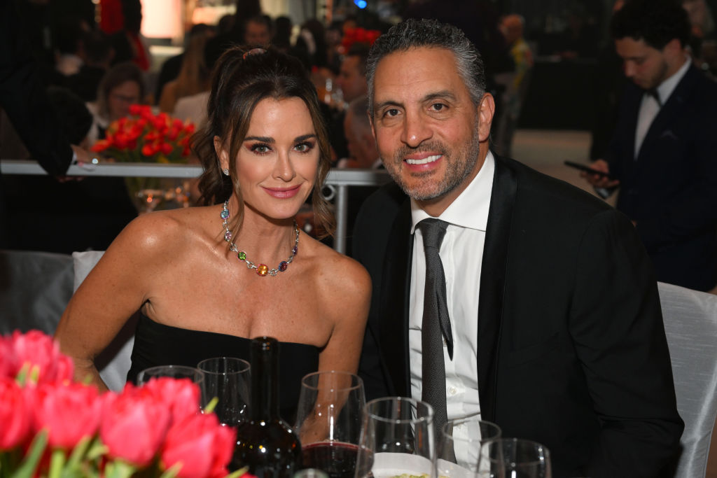 Kyle and Mauricio are discussing divorce on RHOBH