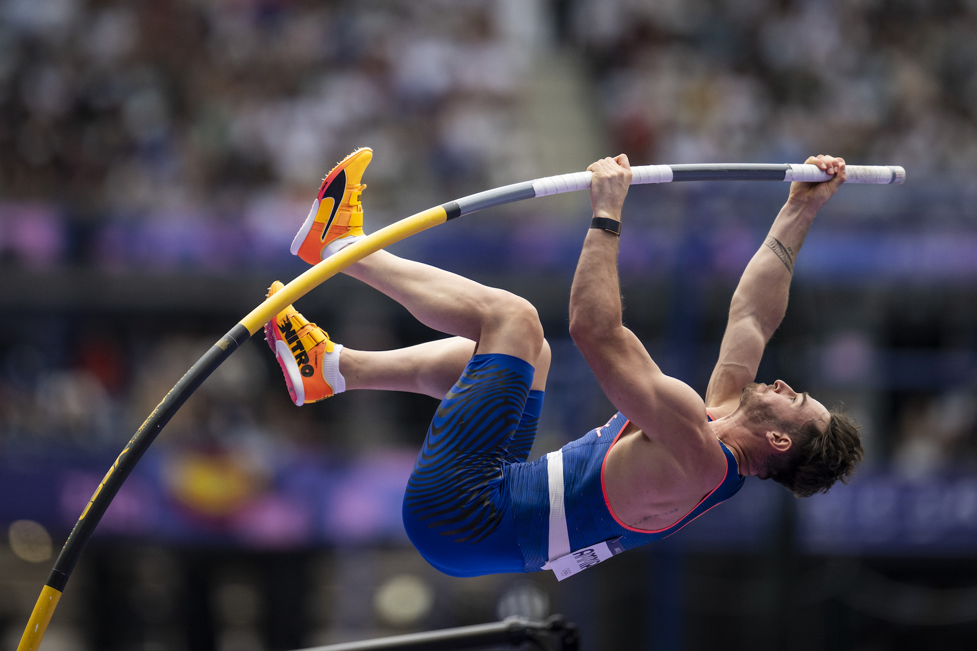 PARIS, FRANCE - AUGUST 3: Anthony Ammirati of Team France competes during the Men's Pole Vault Qualification on day eight of the Olympic Games Paris 2024 at Stade de France on August 3, 2024 in Paris, France. (Photo by Kevin Voigt/GettyImages)