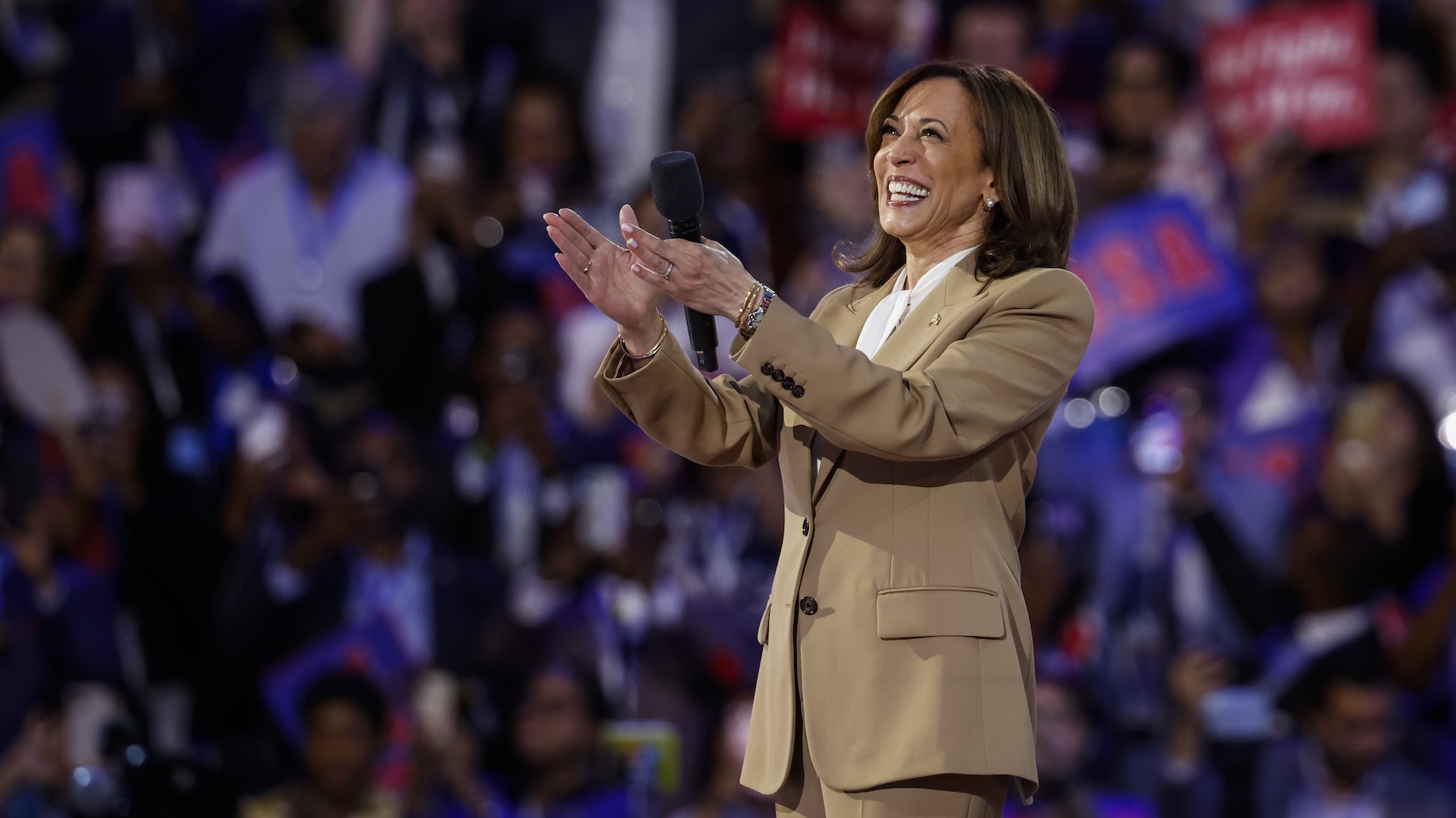 kamala harris at dnc