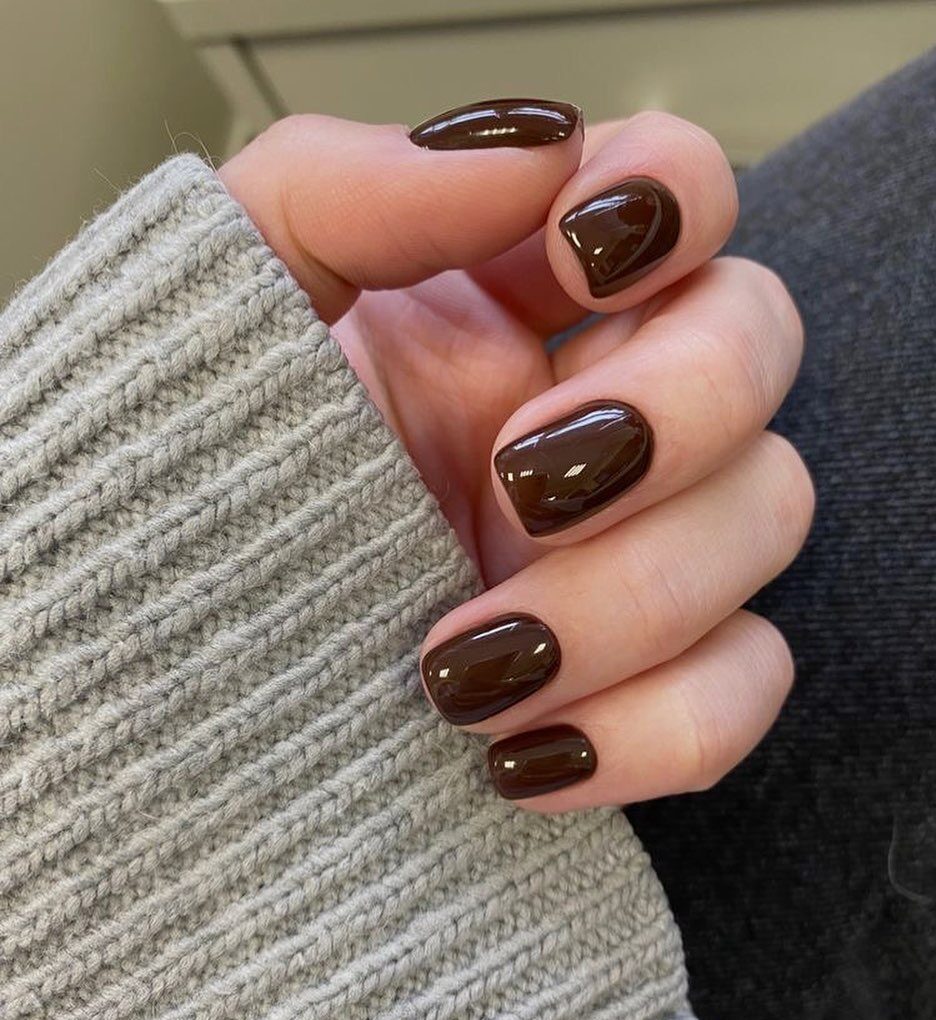 Espresso Nails - fall nail trends