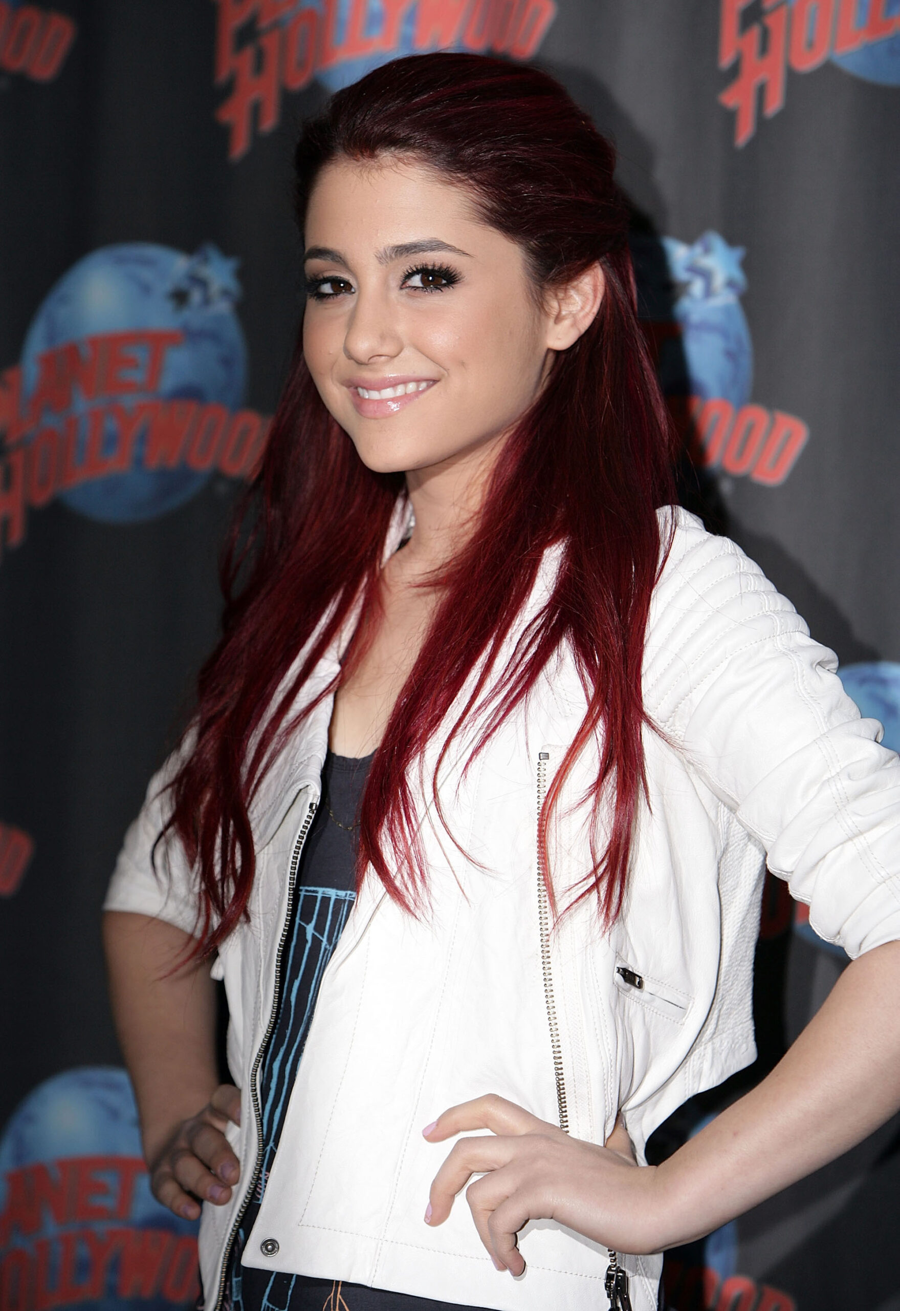 Ariana Grande 'Victorious'