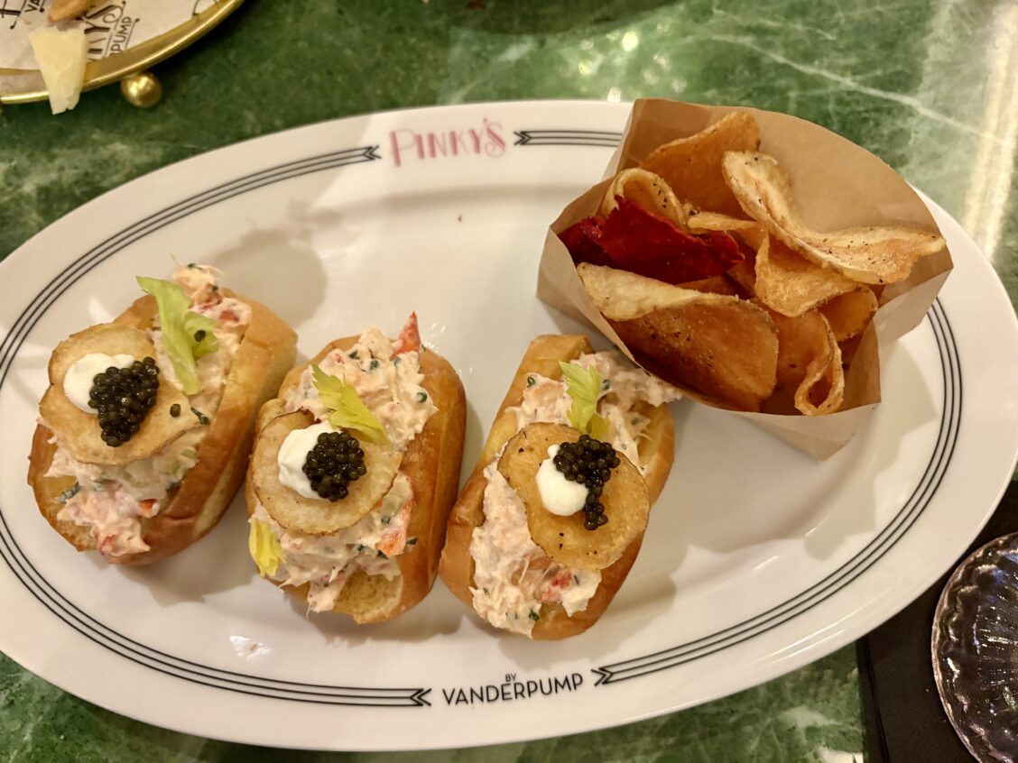 Venderbys Pink Is Pinky's By Vanderpump Good? Review Of LVP's Vegas Spot - Betches