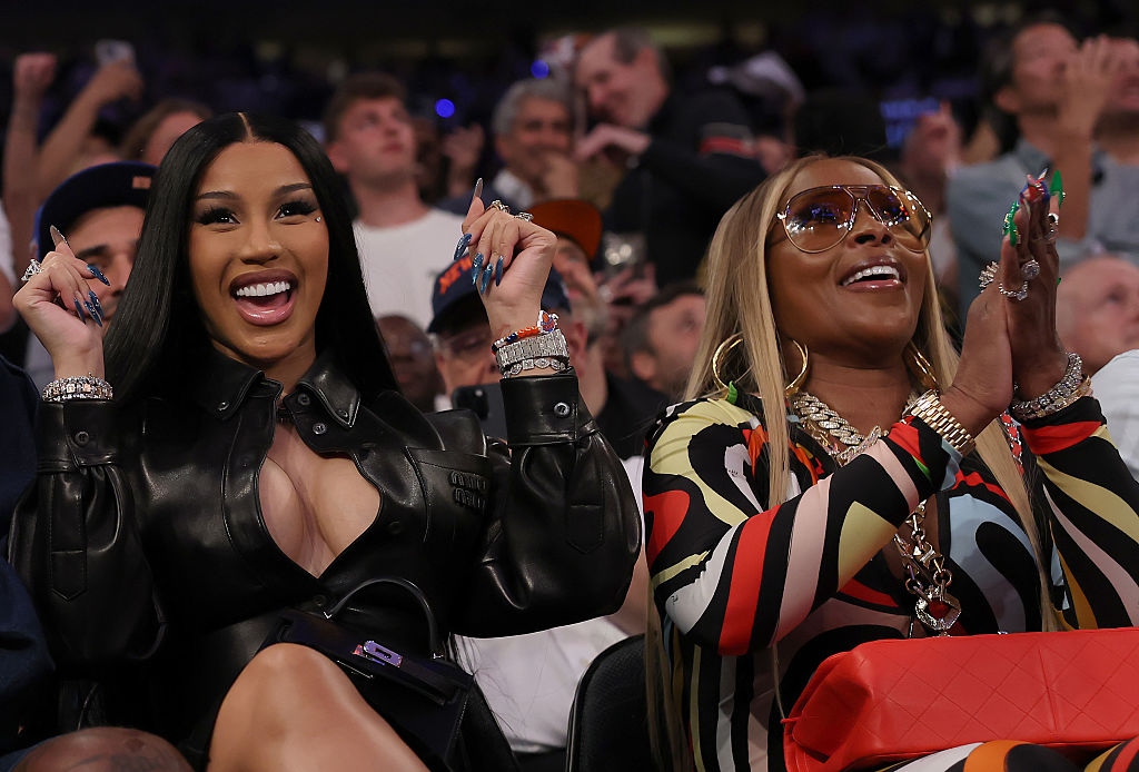 Cardi B and Mary J. Blige Knicks game