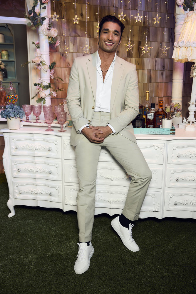 SUMMER HOUSE -- Season:9 -- Pictured: Imrul Hassan -- (Photo by: Clifton Prescod/Bravo)