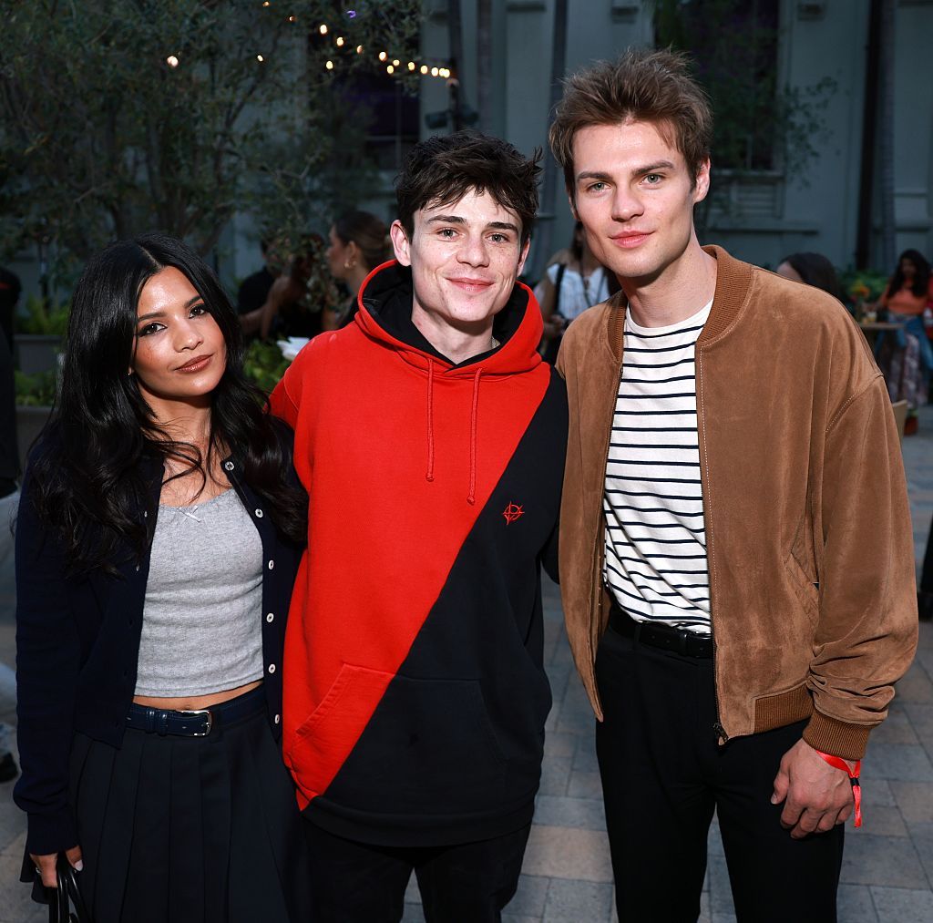 'My Life With the Walter Boys' cast